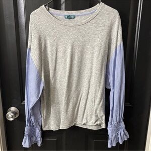 Gray and Blue Women's Top size medium
